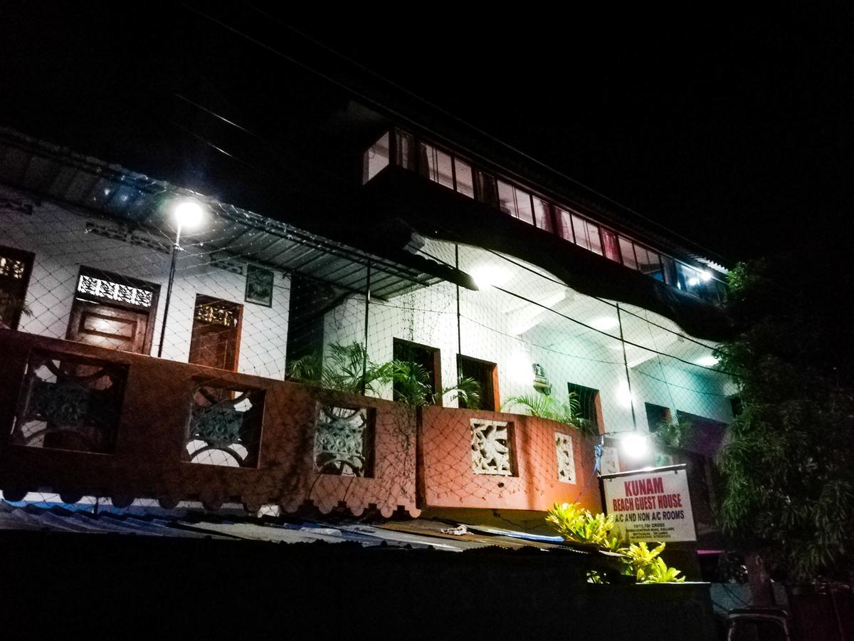 Kunam Beach Rest Inn Батикалоа Екстериор снимка