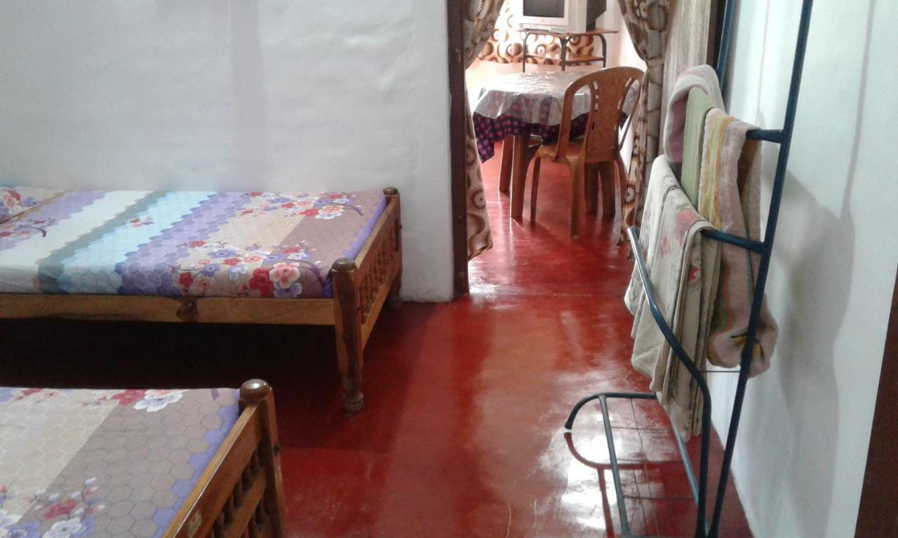 Kunam Beach Rest Inn Батикалоа Екстериор снимка